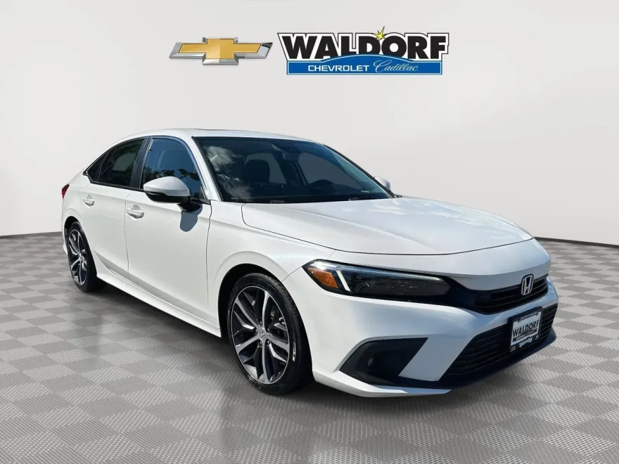 2024 Honda Civic Touring photo 1