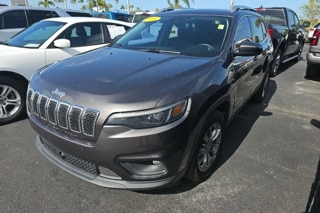 2021 Jeep Cherokee Latitude Lux photo 1