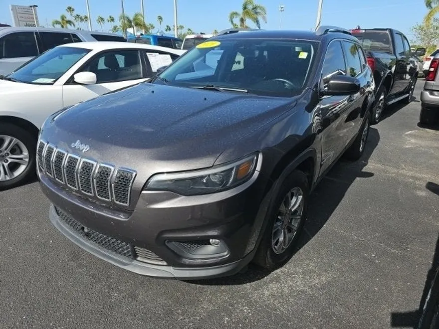 2021 Jeep Cherokee Latitude Lux photo 1
