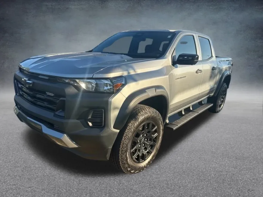2024 Chevrolet Colorado Trail Boss photo 1