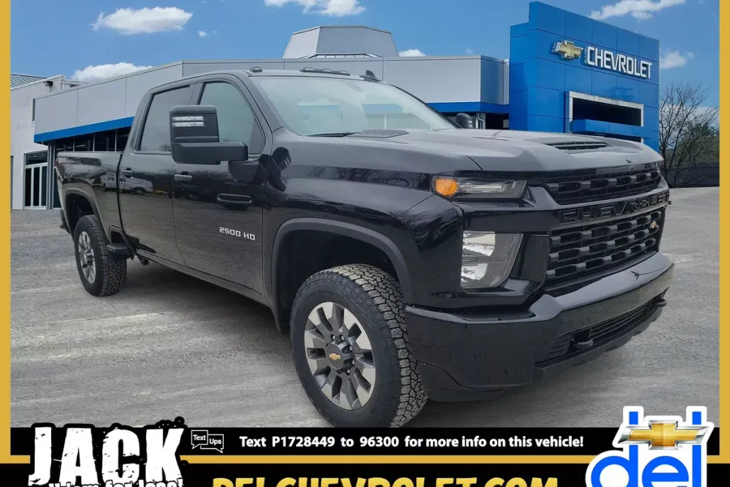 2023 Chevrolet Silverado 2500HD Custom photo 1