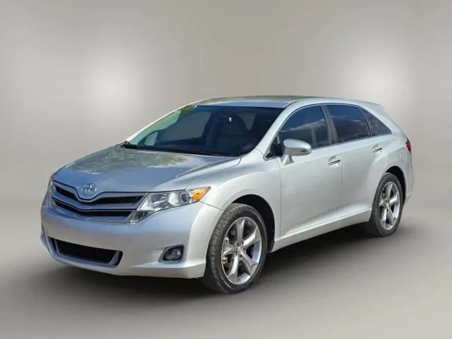 2013 Toyota Venza XLE photo 1