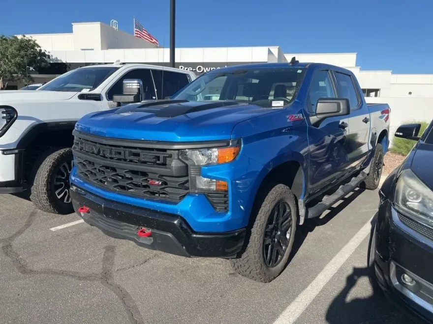 2022 Chevrolet Silverado 1500 Custom Trail Boss photo 1