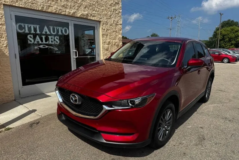 2017 Mazda CX-5 Sport photo 1