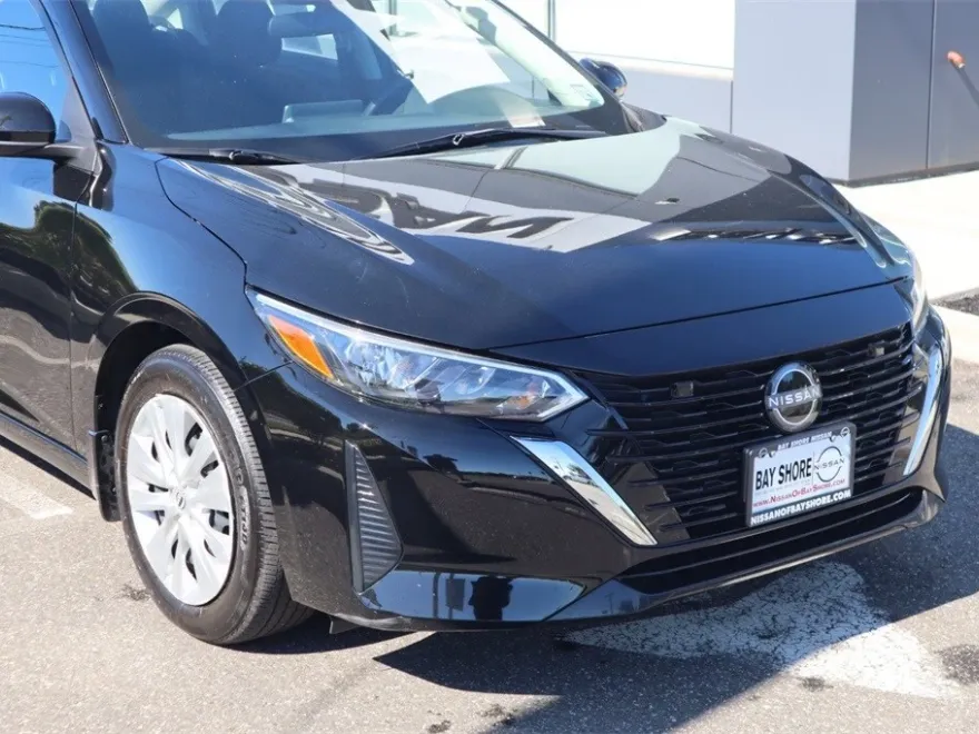 2025 Nissan Sentra S photo 1