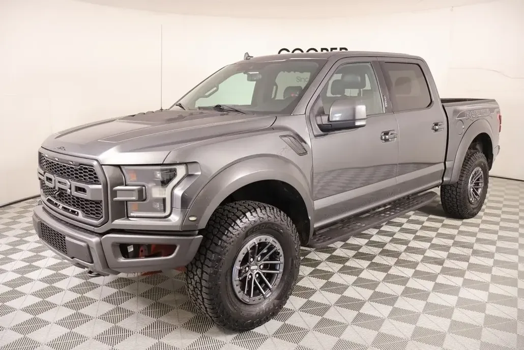 2020 Ford F-150 Raptor photo 1
