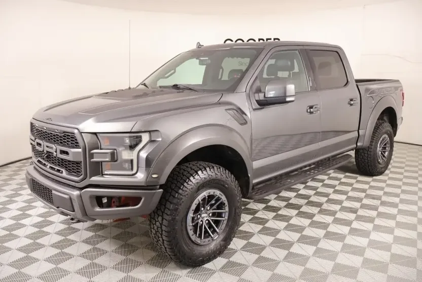 2020 Ford F-150 Raptor photo 1