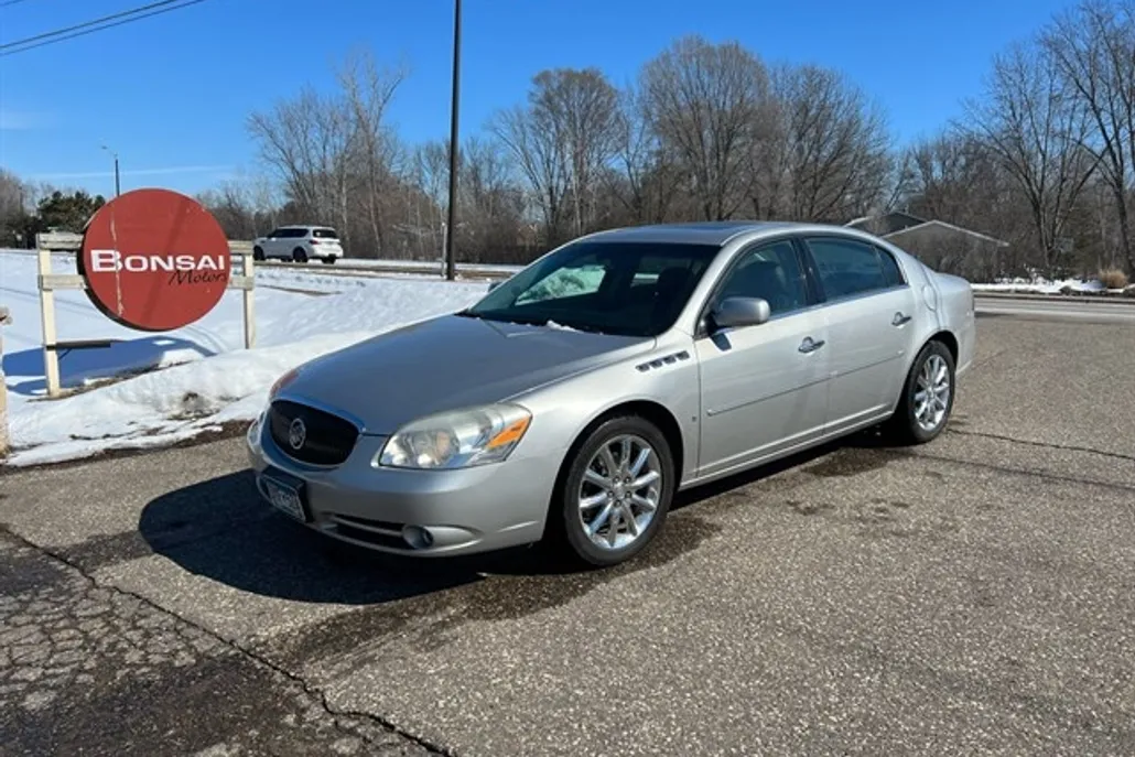 2007 Buick Lucerne CXS photo 1