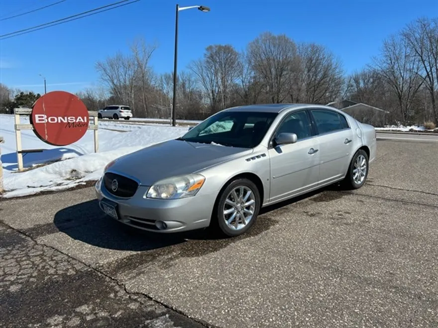 2007 Buick Lucerne CXS photo 1