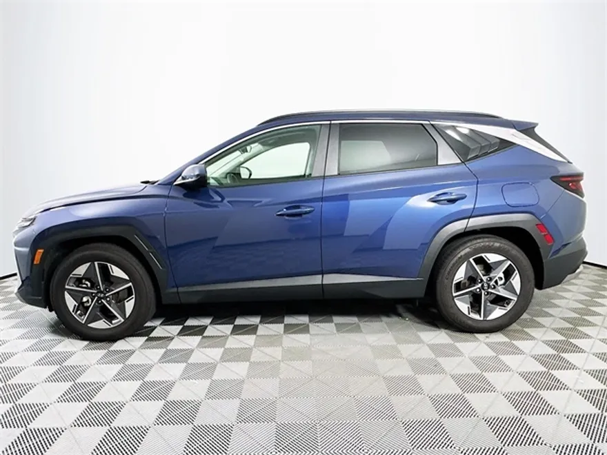 2025 Hyundai Tucson SEL photo 1