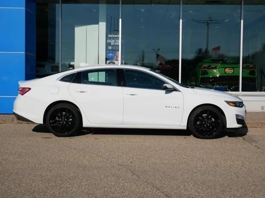 2023 Chevrolet Malibu 1LT photo 1