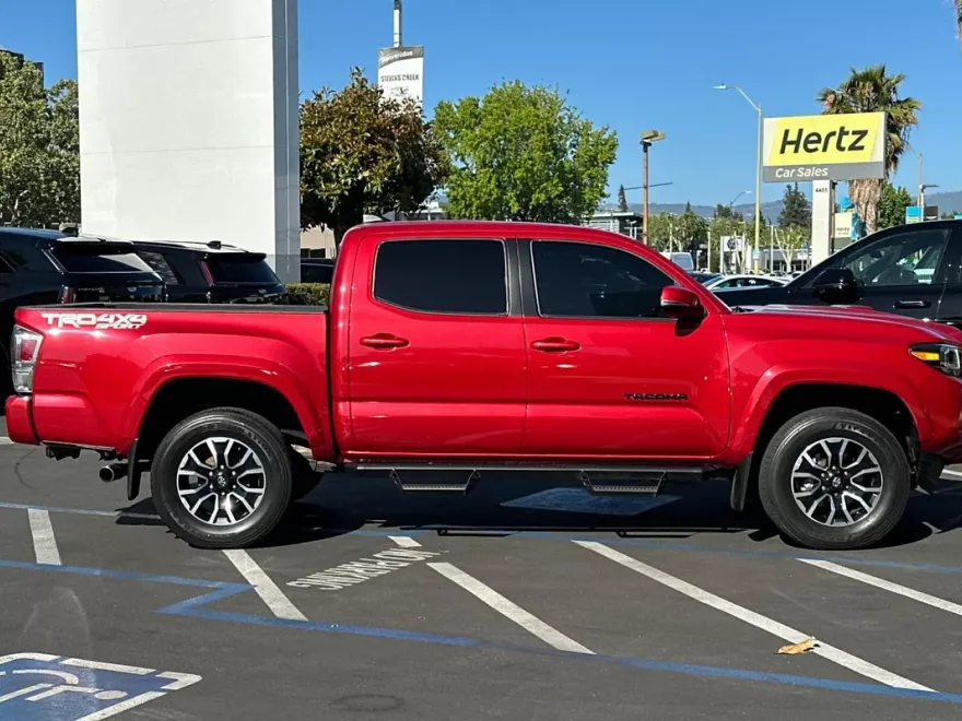 2022 Toyota Tacoma TRD Sport V6 photo 1