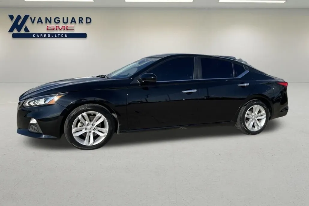 2022 Nissan Altima 2.5 SV photo 1