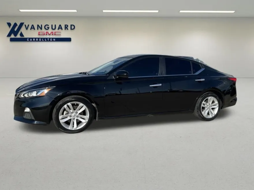 2022 Nissan Altima 2.5 SV photo 1