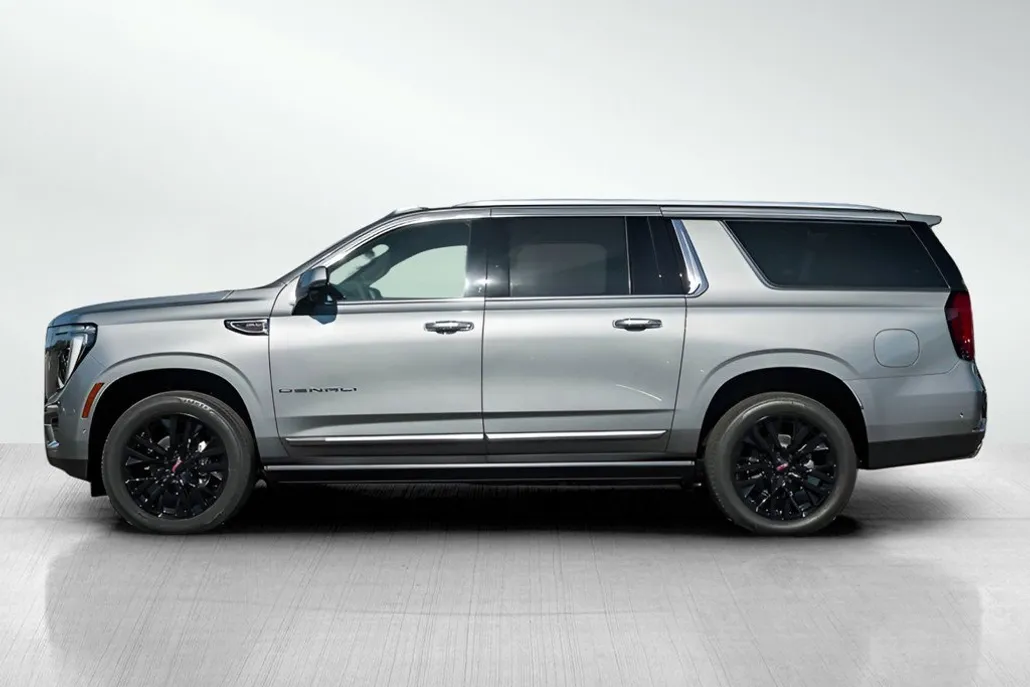 2026 Gmc Yukon XL Denali photo 1