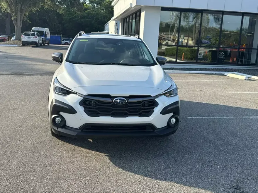 2025 Subaru Crosstrek Limited photo 1