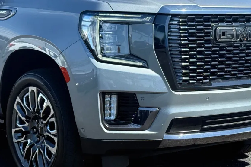 2023 Gmc Yukon XL Denali Ultimate photo 1