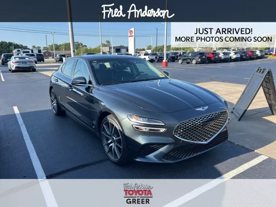 2023 Genesis G70 2.0T photo 1