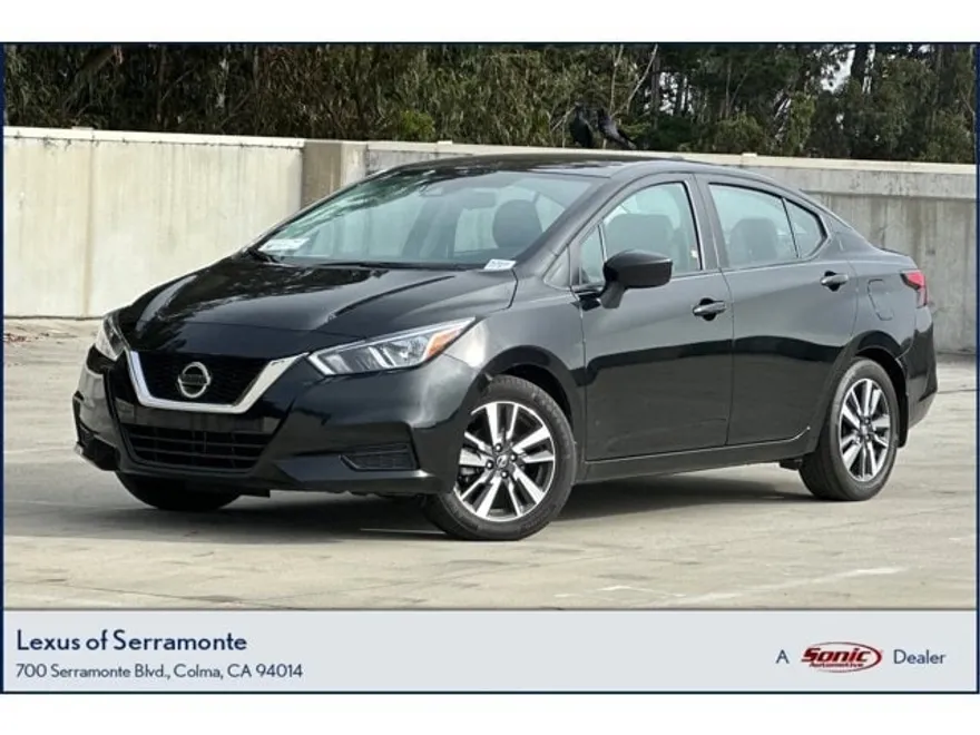 2022 Nissan Versa 1.6 SV photo 1