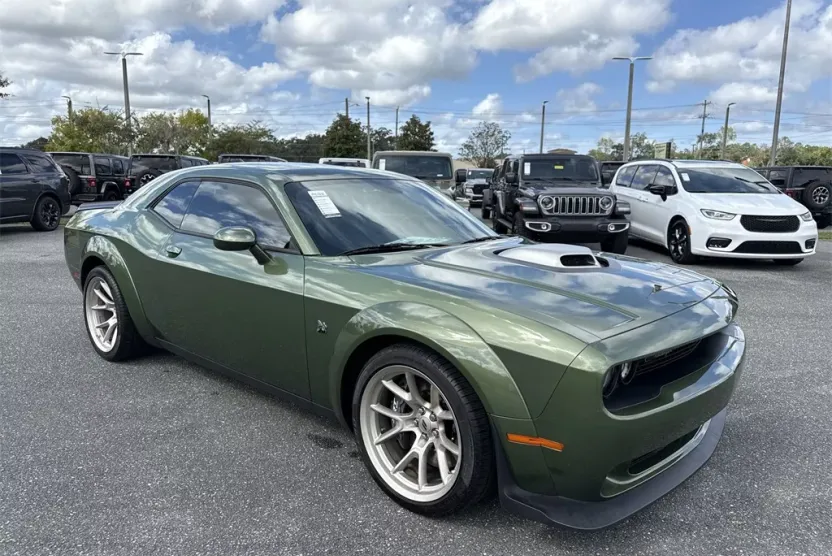 2023 Dodge Challenger R/T Scat Pack Widebody photo 1