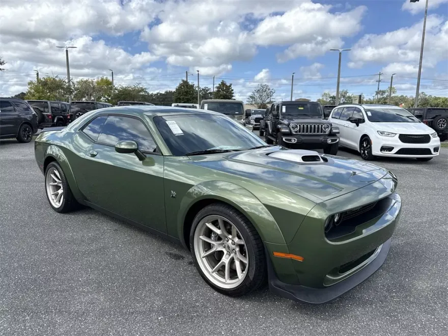 2023 Dodge Challenger R/T Scat Pack Widebody photo 1