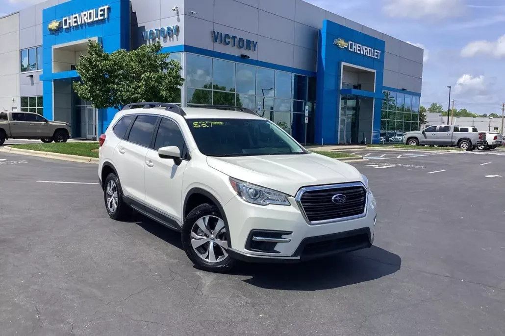 2022 Subaru Ascent Premium photo 1