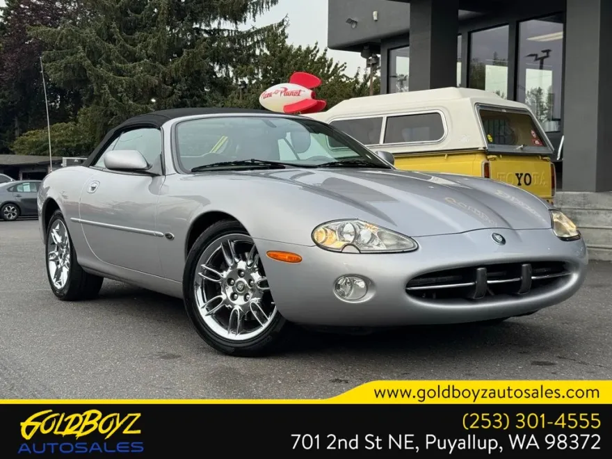 2002 Jaguar XK 8 photo 1