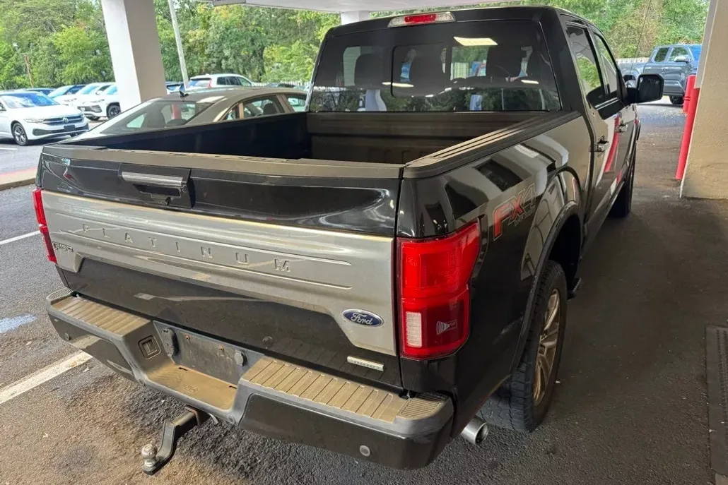 2018 Ford F-150 Platinum photo 1