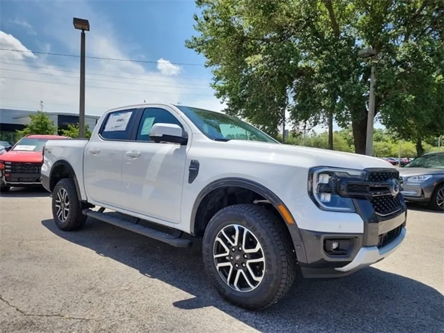 2024 Ford Ranger Lariat photo 1