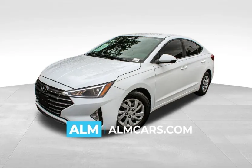 2019 Hyundai Elantra SE photo 1
