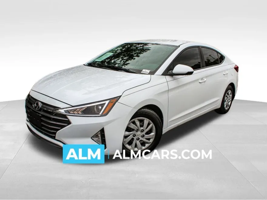 2019 Hyundai Elantra SE photo 1