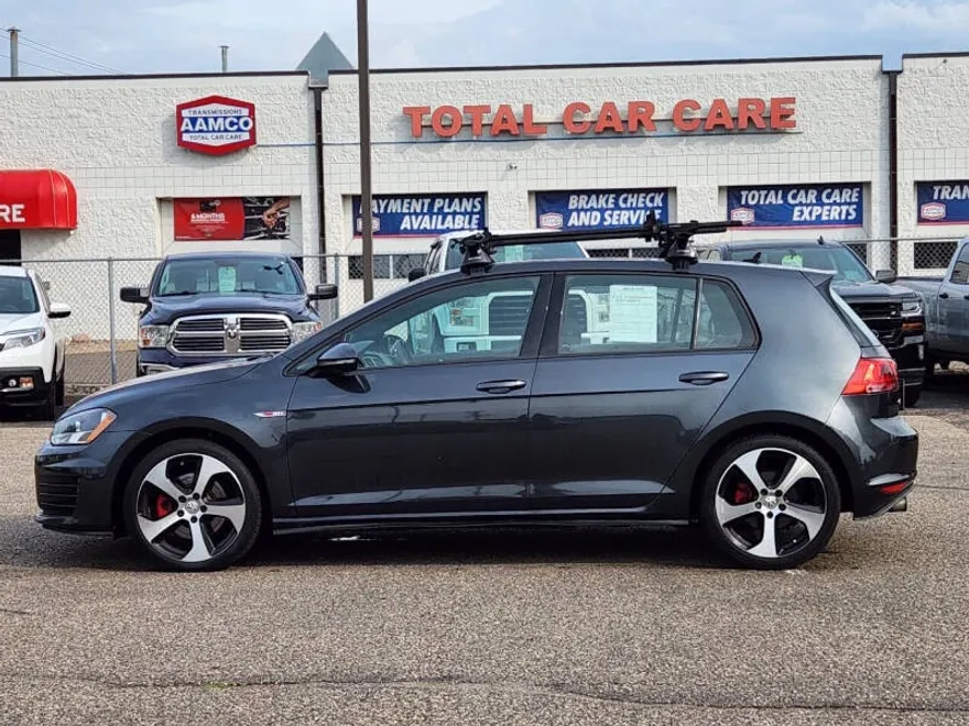 2016 Volkswagen Golf GTI Base SE Autobahn photo 1