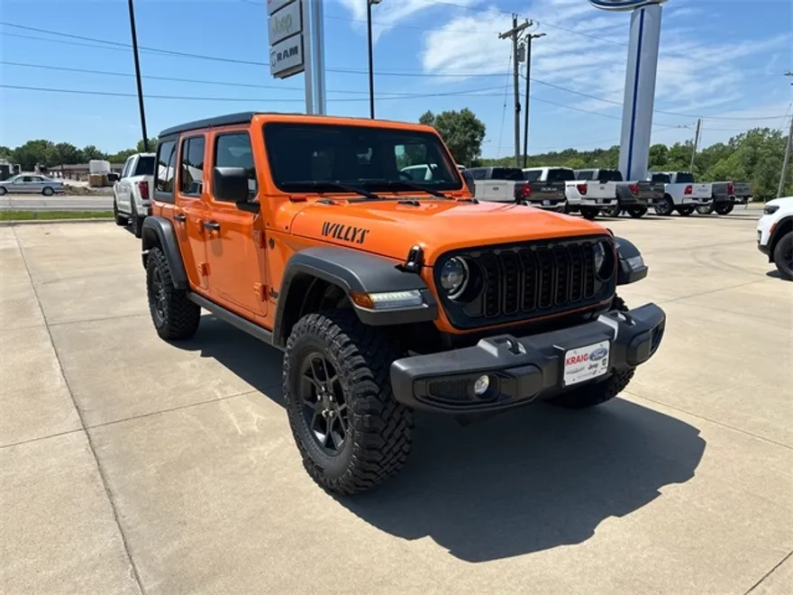 2025 Jeep Wrangler Unlimited Willys photo 1