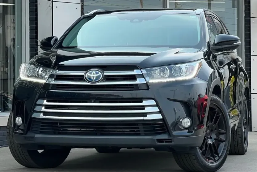 2017 Toyota Highlander Hybrid Limited Platinum photo 1