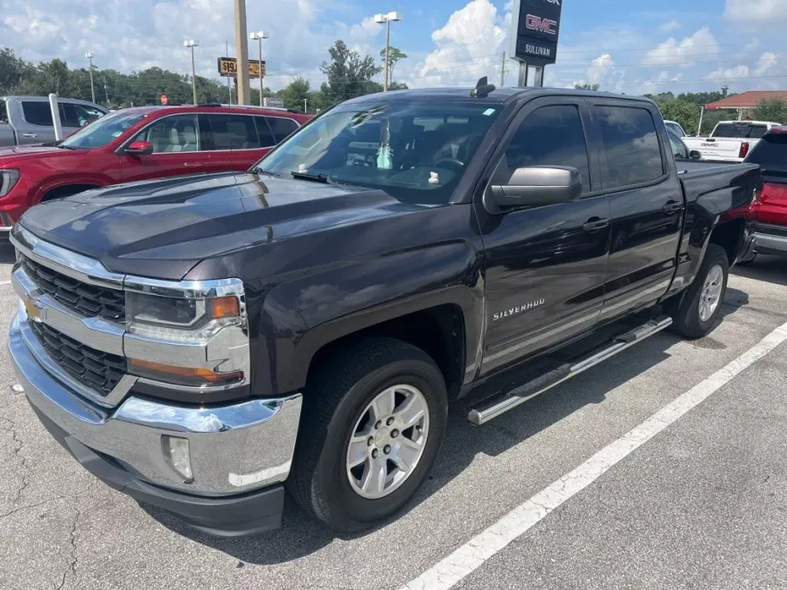2016 Chevrolet Silverado 1500 LT photo 1