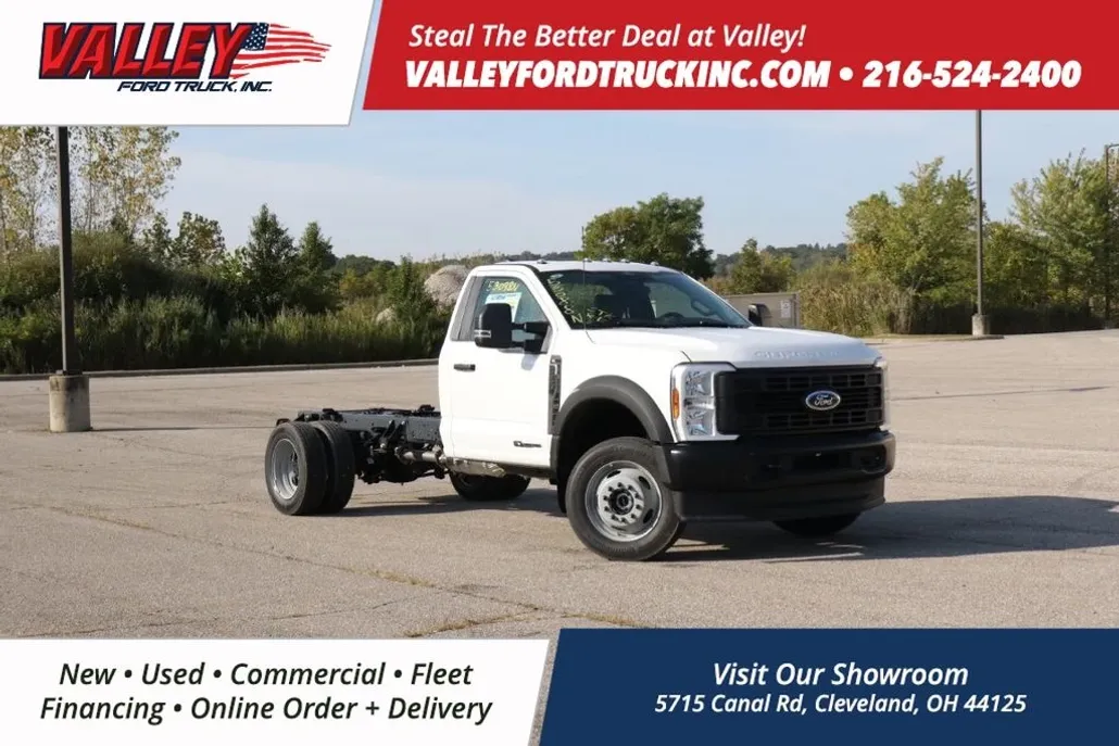 2025 Ford F-550 photo 1