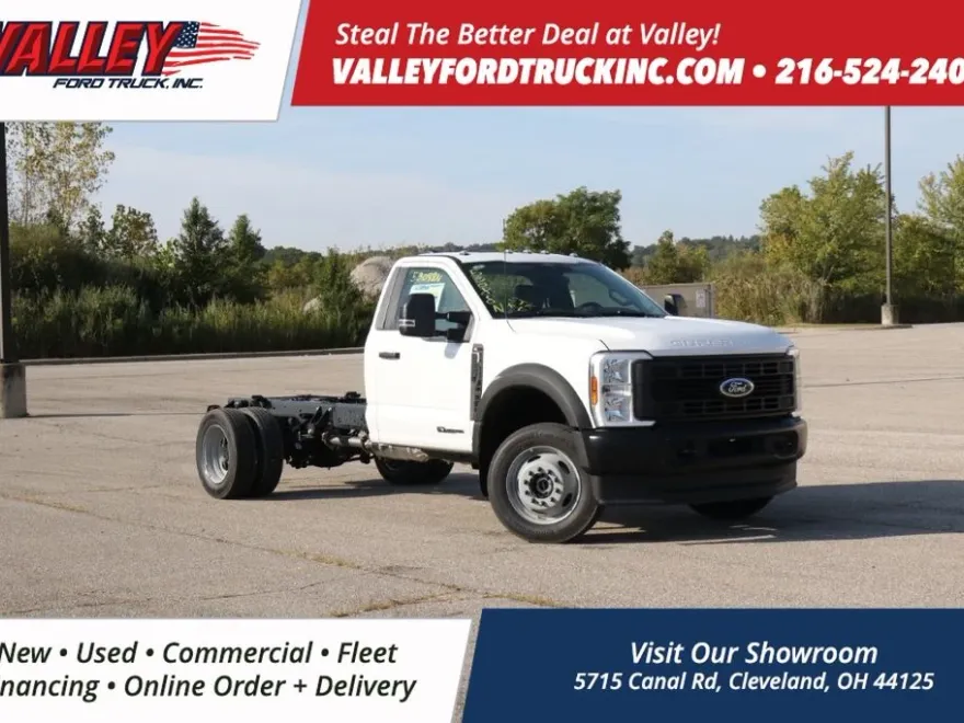 2025 Ford F-550 photo 1