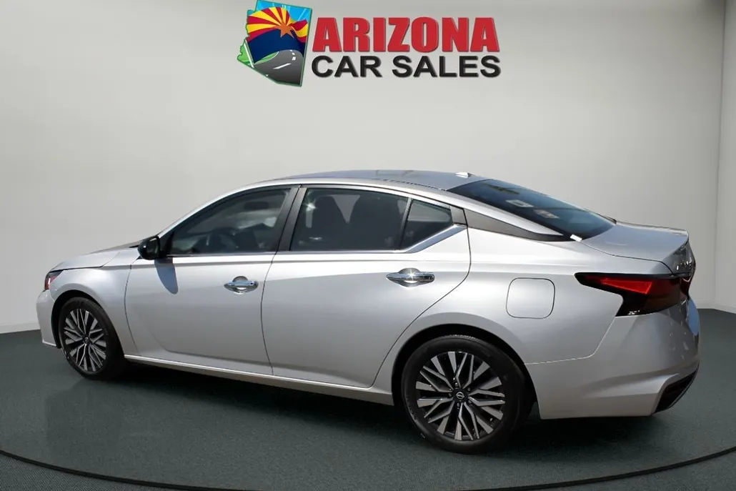 2024 Nissan Altima 2.5 SV photo 1