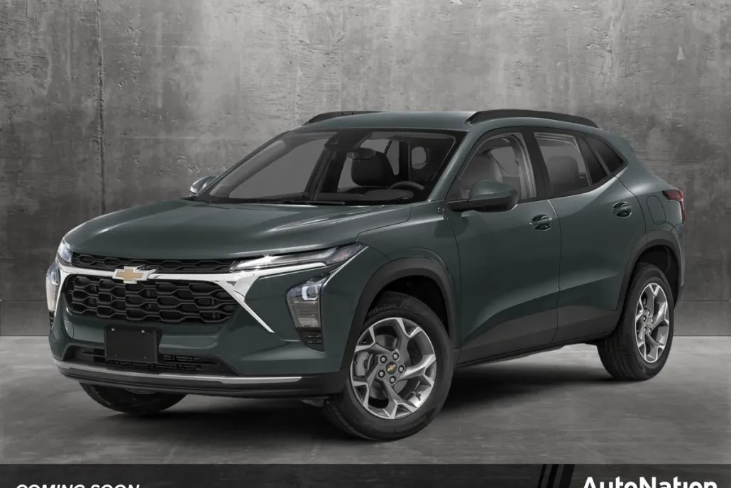 2025 Chevrolet Trax LT photo 1