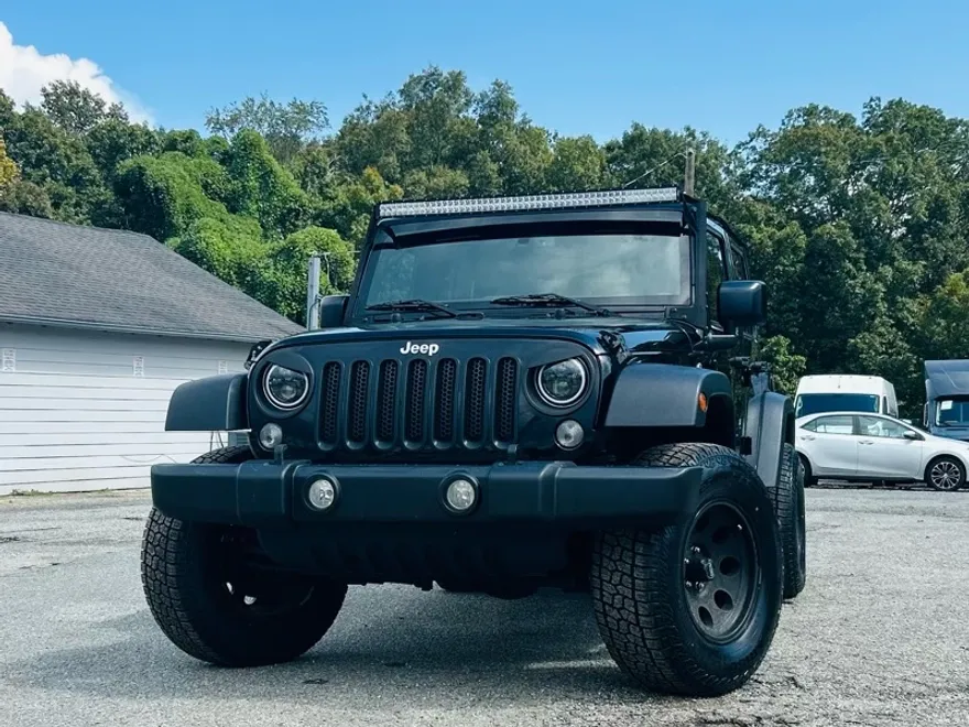 2017 Jeep Wrangler Unlimited Sport photo 1