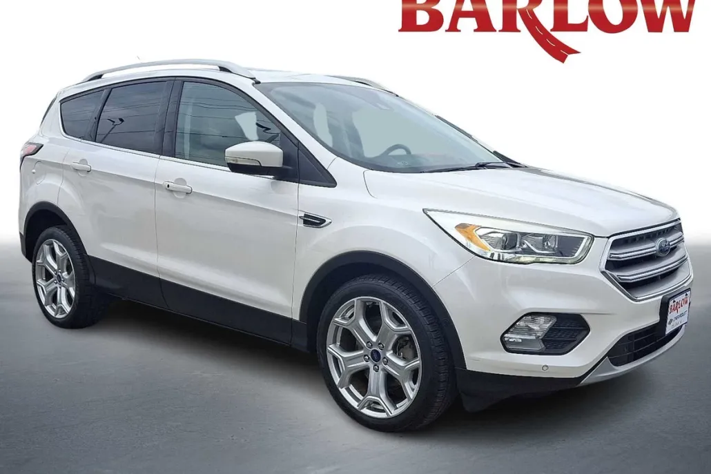 2017 Ford Escape Titanium photo 1