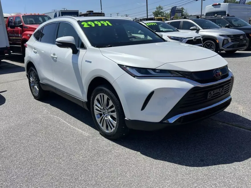 2021 Toyota Venza XLE photo 1