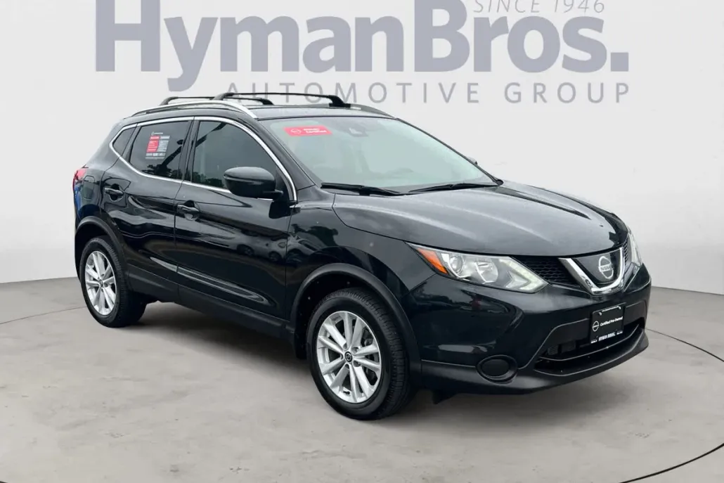 2019 Nissan Rogue Sport SV photo 1
