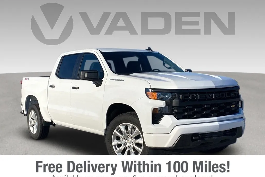 2024 Chevrolet Silverado 1500 Custom photo 1