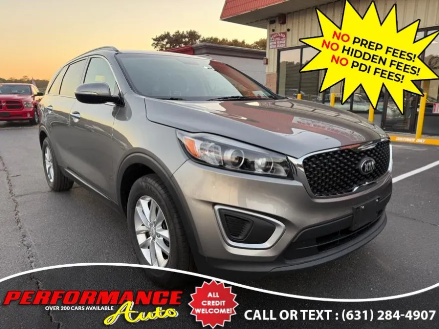 2018 Kia Sorento LX photo 1