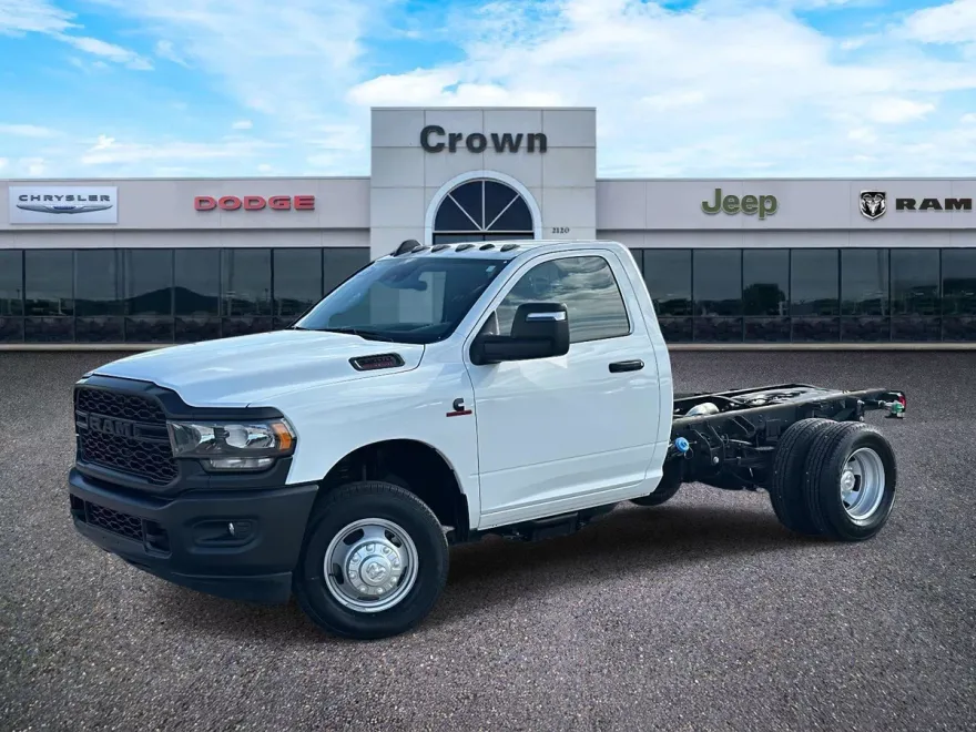 2024 Ram 3500 Tradesman photo 1