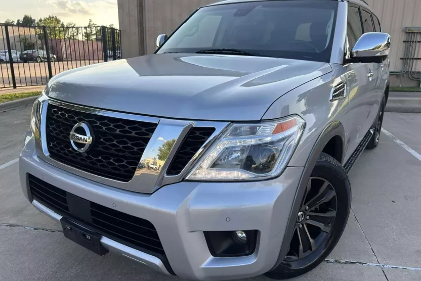 2017 Nissan Armada Platinum photo 1