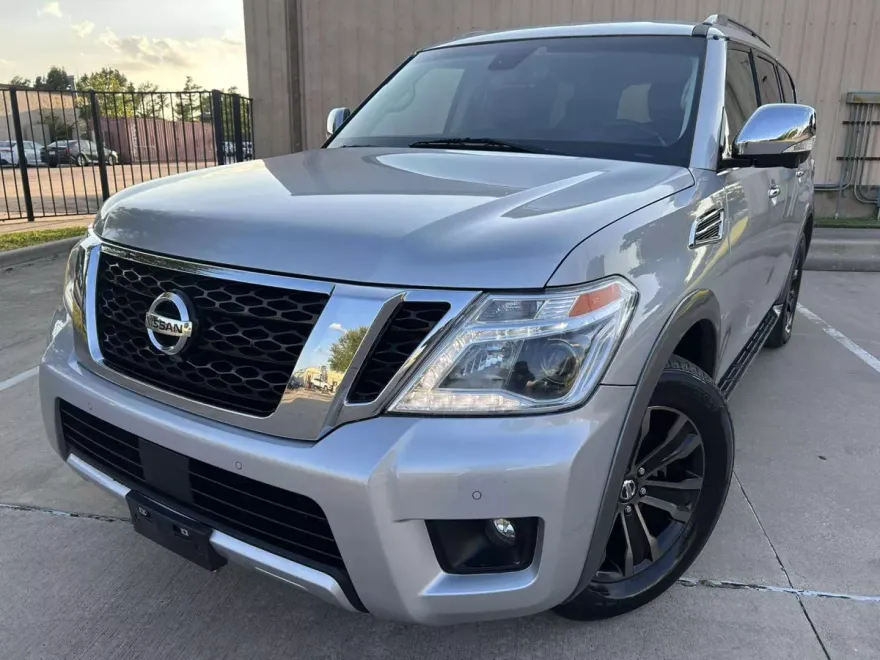2017 Nissan Armada Platinum photo 1