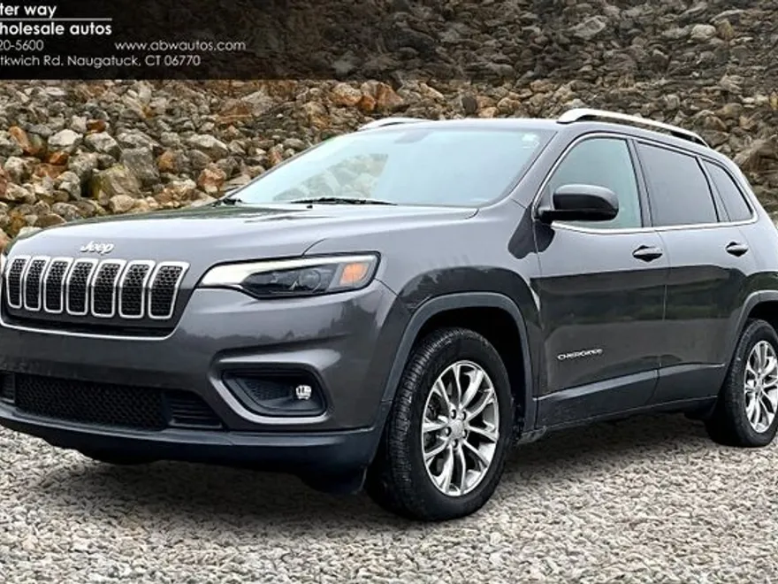 2019 Jeep Cherokee Latitude photo 1