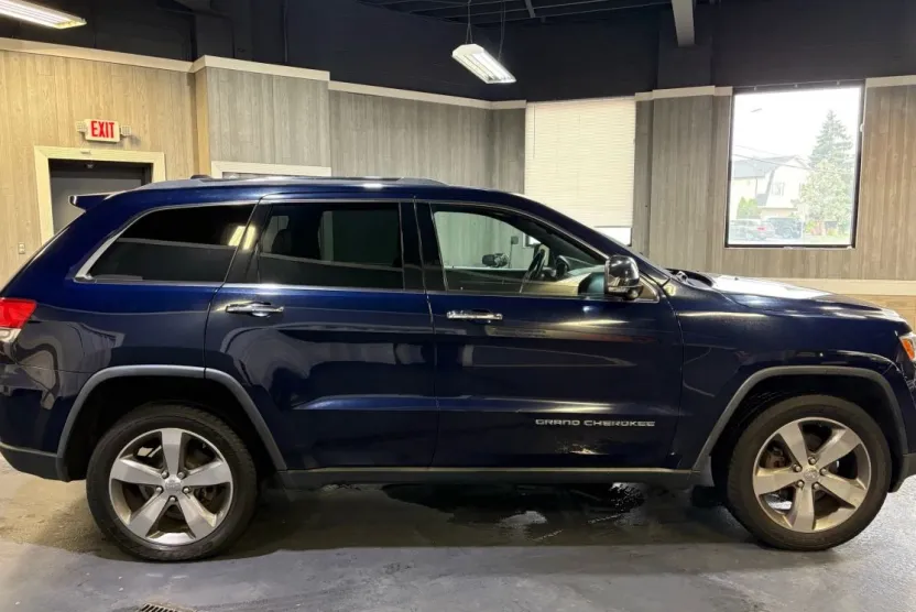 2014 Jeep Grand Cherokee Limited Sport photo 1